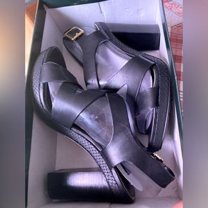 Lauren Sandals size 8 1/2